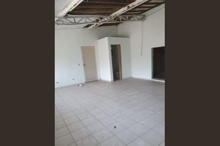 Casa à venda com 4 quartos, 242m² em Jardim Maringa, São Paulo