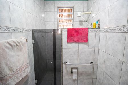 Casa à venda com 150m², 3 quartos e 4 vagas Casa à venda com 150m², 3 quartos e 4 vagasBanheiro 2