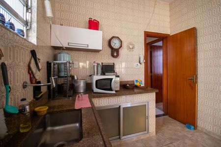 Casa à venda com 150m², 3 quartos e 4 vagas Casa à venda com 150m², 3 quartos e 4 vagasCozinha