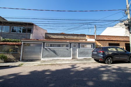 Fachada de casa à venda com 3 quartos, 150m² em Vila da Penha, Rio de Janeiro