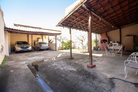 Garagem de casa à venda com 3 quartos, 150m² em Vila da Penha, Rio de Janeiro