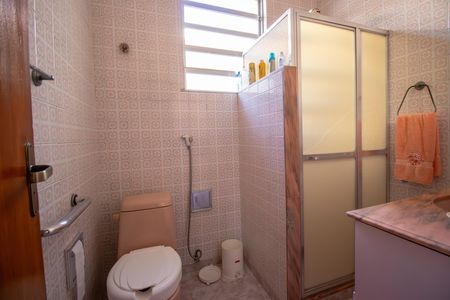 Casa à venda com 150m², 3 quartos e 4 vagas Casa à venda com 150m², 3 quartos e 4 vagasBanheiro 1