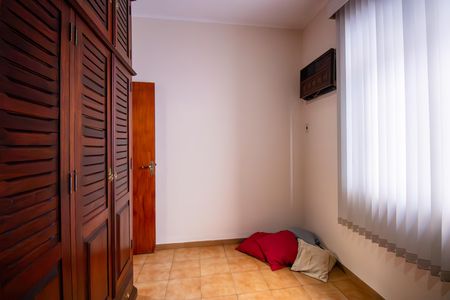 Casa à venda com 150m², 3 quartos e 4 vagas Casa à venda com 150m², 3 quartos e 4 vagasQuarto 3