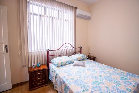 Casa à venda com 150m², 3 quartos e 4 vagas Casa à venda com 150m², 3 quartos e 4 vagasQuarto 2
