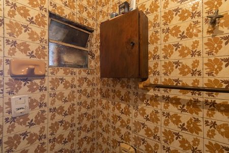 Banheiro de casa à venda com 2 quartos, 66m² em Vila Paulistana, São Paulo