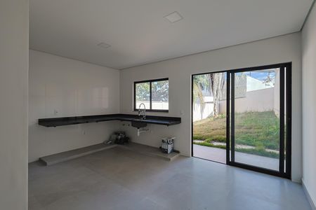 Casa à venda com 3 quartos, 141m² em Conjunto Habitacional Vila Maria, Lagoa Santa
