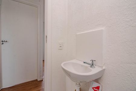 Apartamento à venda com 42m², 2 quartos e sem vaga Apartamento à venda com 42m², 2 quartos e sem vagaBanheiro
