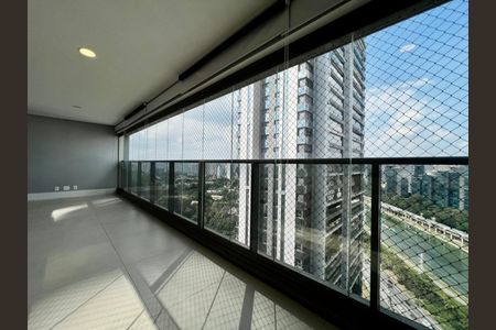 Apartamento para alugar com 3 quartos, 142m² em Real Parque, São Paulo