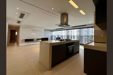 Apartamento para alugar com 3 quartos, 142m² em Real Parque, São Paulo