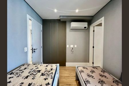 Apartamento para alugar com 3 quartos, 142m² em Real Parque, São Paulo
