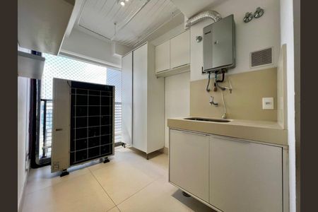 Apartamento para alugar com 3 quartos, 142m² em Real Parque, São Paulo