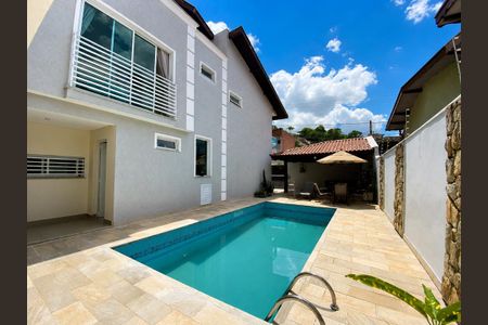 Casa à venda com 3 quartos, 264m² em Parque Cidade Jardim II, Jundiaí