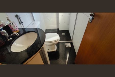 Apartamento à venda com 77m², 3 quartos e 3 vagas
