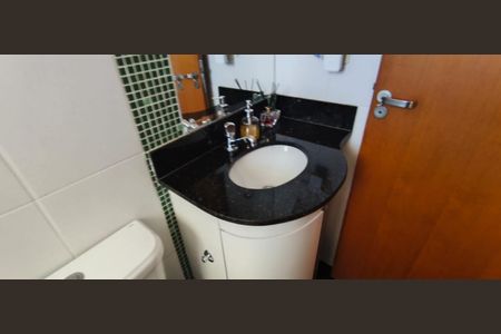 Apartamento à venda com 77m², 3 quartos e 3 vagas