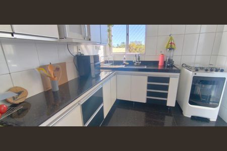 Apartamento à venda com 3 quartos, 77m² em Ipiranga, Belo Horizonte