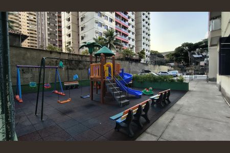 Apartamento à venda com 81m², 2 quartos e 1 vaga