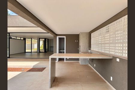 Casa à venda com 524m², 4 quartos e 3 vagas