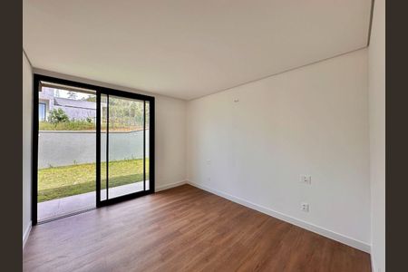 Casa à venda com 524m², 4 quartos e 3 vagas