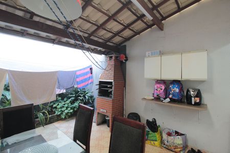 Casa para alugar com 120m², 2 quartos e 1 vagaÁrea de Serviço