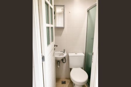 Banheiro de apartamento à venda com 4 quartos, 113m² em Barra da Tijuca, Rio de Janeiro