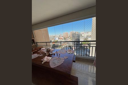 Apartamento à venda com 116m², 3 quartos e 2 vagas Apartamento à venda com 116m², 3 quartos e 2 vagasVaranda