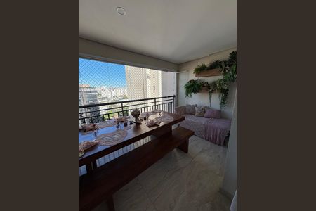 Apartamento à venda com 116m², 3 quartos e 2 vagas Apartamento à venda com 116m², 3 quartos e 2 vagasVaranda
