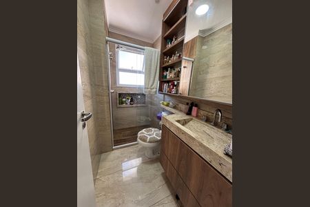 Apartamento à venda com 116m², 3 quartos e 2 vagas Apartamento à venda com 116m², 3 quartos e 2 vagasBanheiro