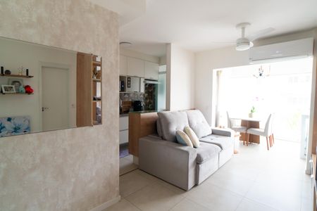 Apartamento à venda com 42m², 1 quarto e 1 vaga Apartamento à venda com 42m², 1 quarto e 1 vagaSala