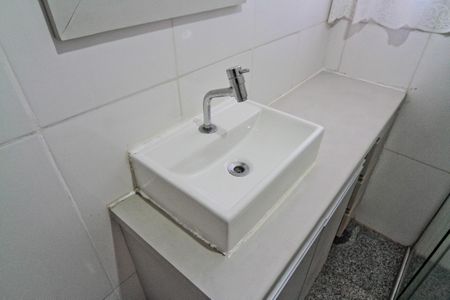 Apartamento para alugar com 55m², 2 quartos e sem vaga Apartamento para alugar com 55m², 2 quartos e sem vagaBanheiro