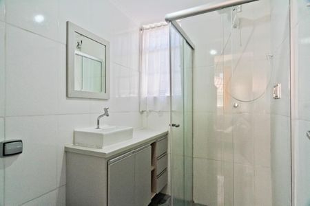 Banheiro de apartamento para alugar com 2 quartos, 55m² em Jardim São Paulo, São Paulo