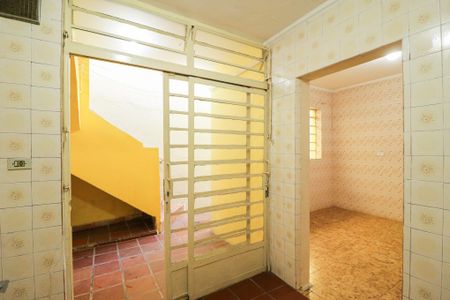 Casa para alugar com 48m², 1 quarto e sem vaga Casa para alugar com 48m², 1 quarto e sem vagaCozinha e Área de Serviço