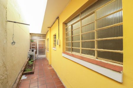 Casa para alugar com 48m², 1 quarto e sem vaga Casa para alugar com 48m², 1 quarto e sem vagaCozinha e Área de Serviço