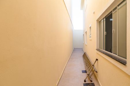 Casa para alugar com 66m², 2 quartos e 1 vagaCorredor