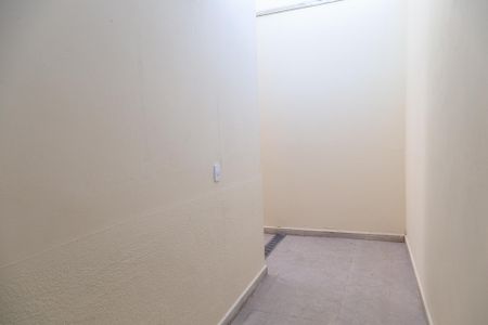 Casa para alugar com 66m², 2 quartos e 1 vagaÁrea de Serviço