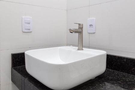Casa para alugar com 66m², 2 quartos e 1 vagaBanheiro social