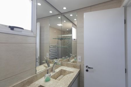 Apartamento à venda com 153m², 3 quartos e 3 vagas Apartamento à venda com 153m², 3 quartos e 3 vagasBanheiro da Suíte