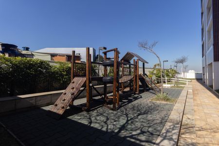 Apartamento à venda com 153m², 3 quartos e 3 vagas Apartamento à venda com 153m², 3 quartos e 3 vagasÁrea comum - Playground