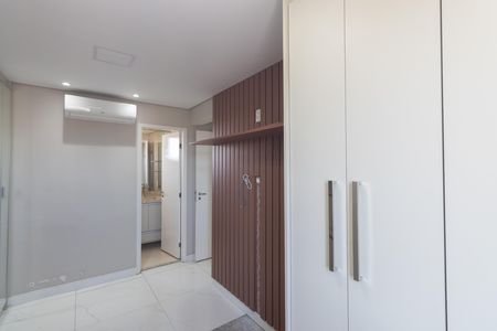 Apartamento à venda com 153m², 3 quartos e 3 vagas Apartamento à venda com 153m², 3 quartos e 3 vagasSuíte