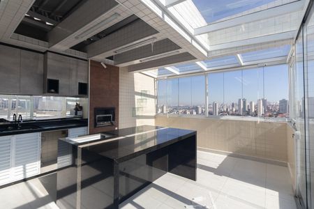 Apartamento à venda com 153m², 3 quartos e 3 vagas Apartamento à venda com 153m², 3 quartos e 3 vagasEspaço Gourmet