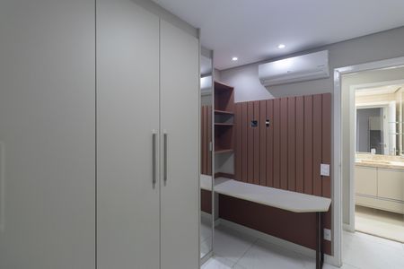 Apartamento à venda com 153m², 3 quartos e 3 vagas Apartamento à venda com 153m², 3 quartos e 3 vagasQuarto 2