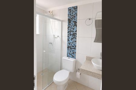 Banheiro de apartamento para alugar com 2 quartos, 54m² em Baeta Neves, São Bernardo do Campo