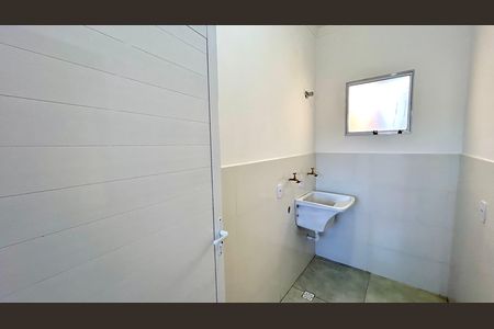 Casa para alugar com 66m², 2 quartos e 1 vaga Casa para alugar com 66m², 2 quartos e 1 vagaÁrea de Serviço