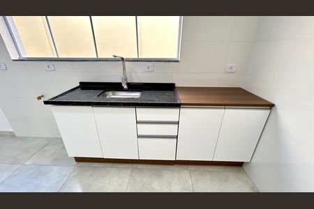 Cozinha de casa para alugar com 2 quartos, 66m² em Jardim Adriana, Guarulhos