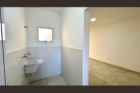Casa para alugar com 66m², 2 quartos e 1 vaga Casa para alugar com 66m², 2 quartos e 1 vagaÁrea de Serviço