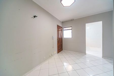 Sala de apartamento para alugar com 2 quartos, 47m² em Vila Alzira, Santo André
