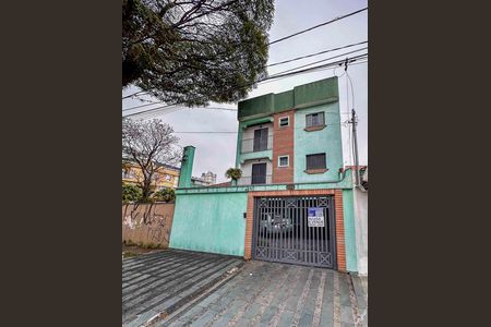 Apartamento para alugar com 47m², 2 quartos e 1 vaga Apartamento para alugar com 47m², 2 quartos e 1 vagaFachada