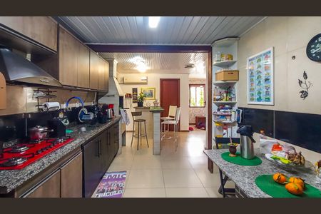 Cozinha  de casa para alugar com 3 quartos, 150m² em Vila Nova, Porto Alegre
