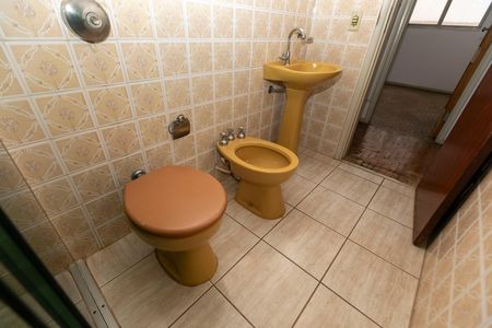 Apartamento à venda com 65m², 2 quartos e sem vaga Apartamento à venda com 65m², 2 quartos e sem vagaBanheiro