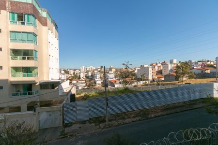 Apartamento para alugar com 2 quartos, 45m² em Santa Terezinha, Belo Horizonte