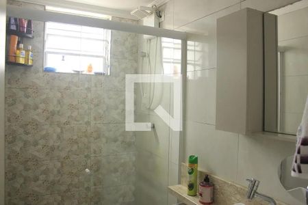 Banheiro de apartamento à venda com 2 quartos, 48m² em Gopouva, Guarulhos